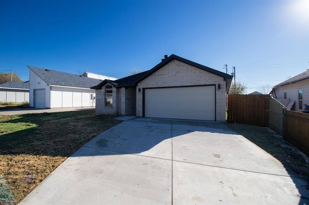 1915 Missouri Avenue, Fort Worth, TX 76104