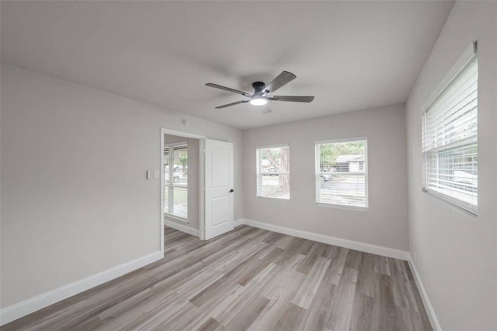 404 Simmons Drive, Hurst, TX 76053
