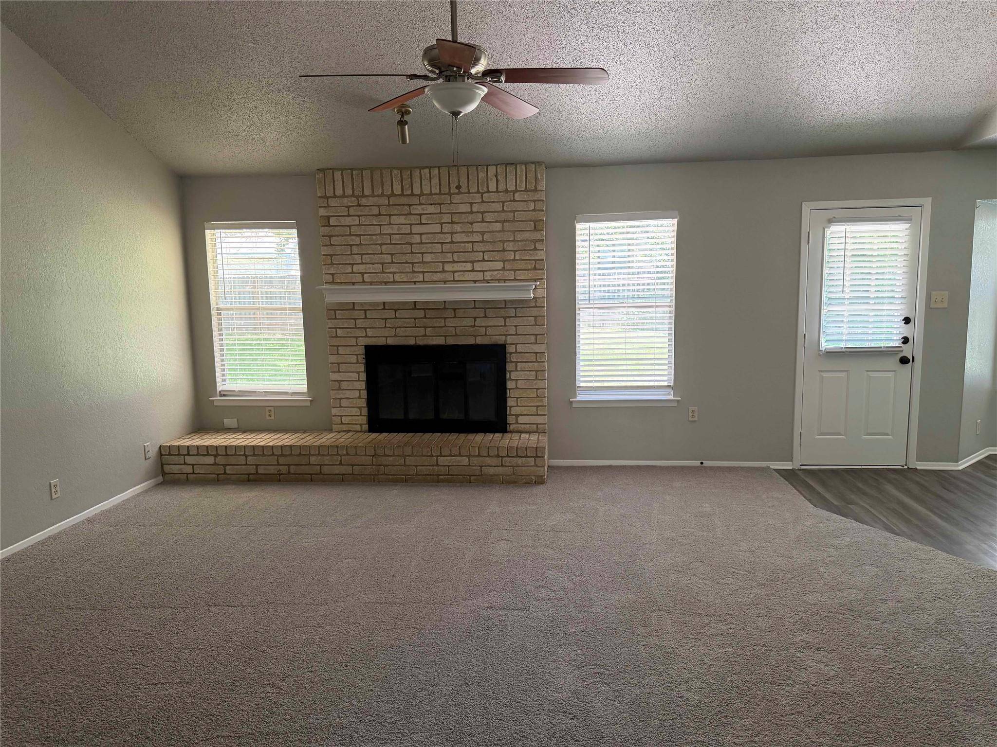 606 Brookhollow DR, Pflugerville, TX 78660