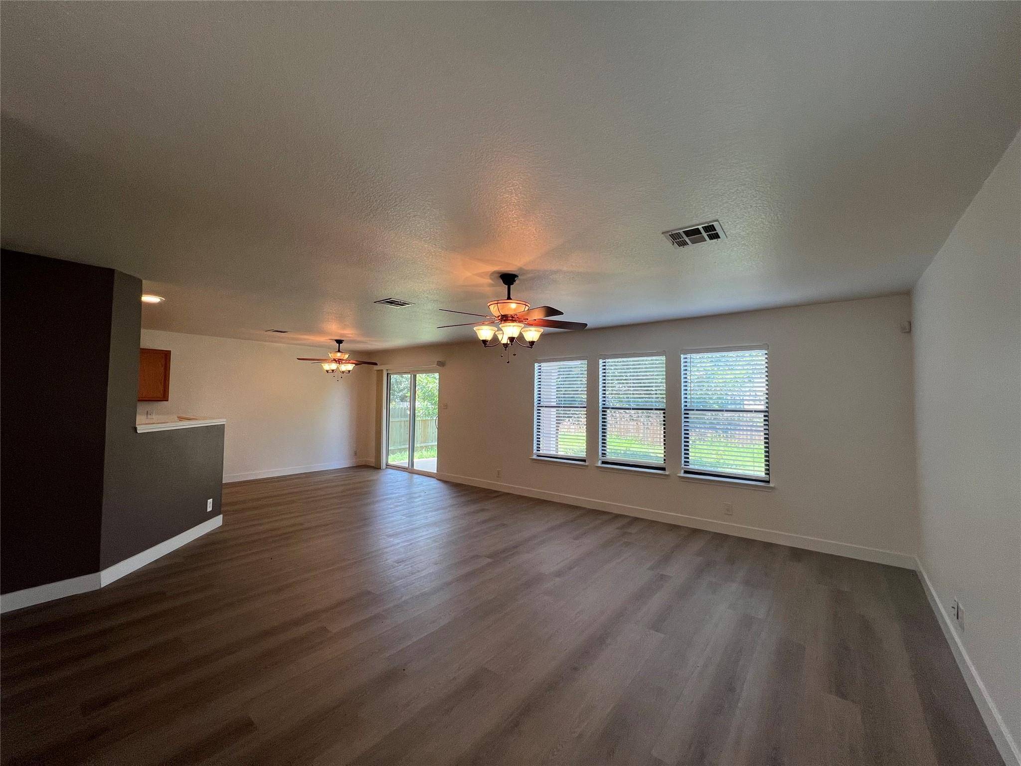 821 New Bridge DR, Kyle, TX 78640