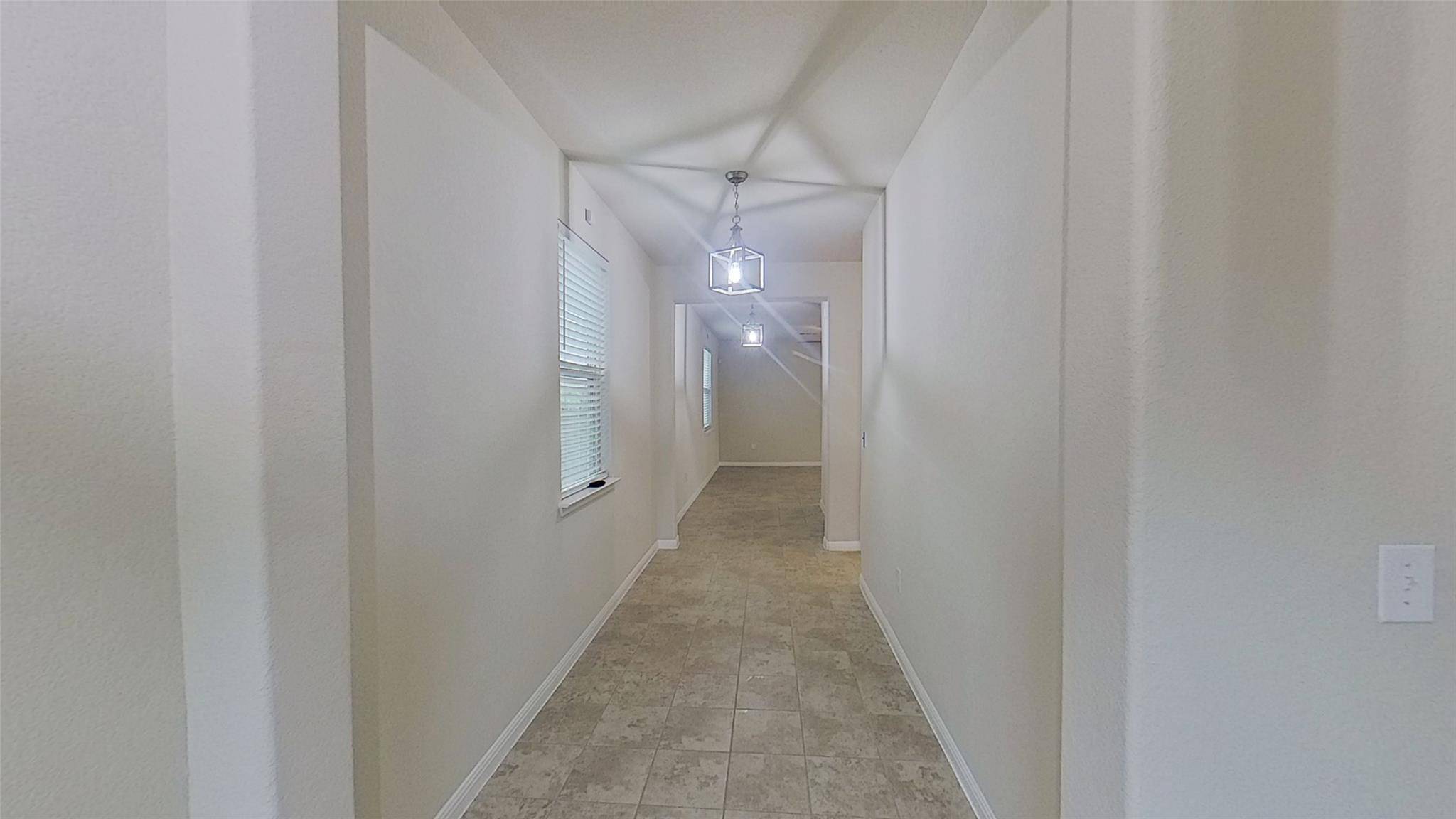 176 Mayney LN, Leander, TX 78641