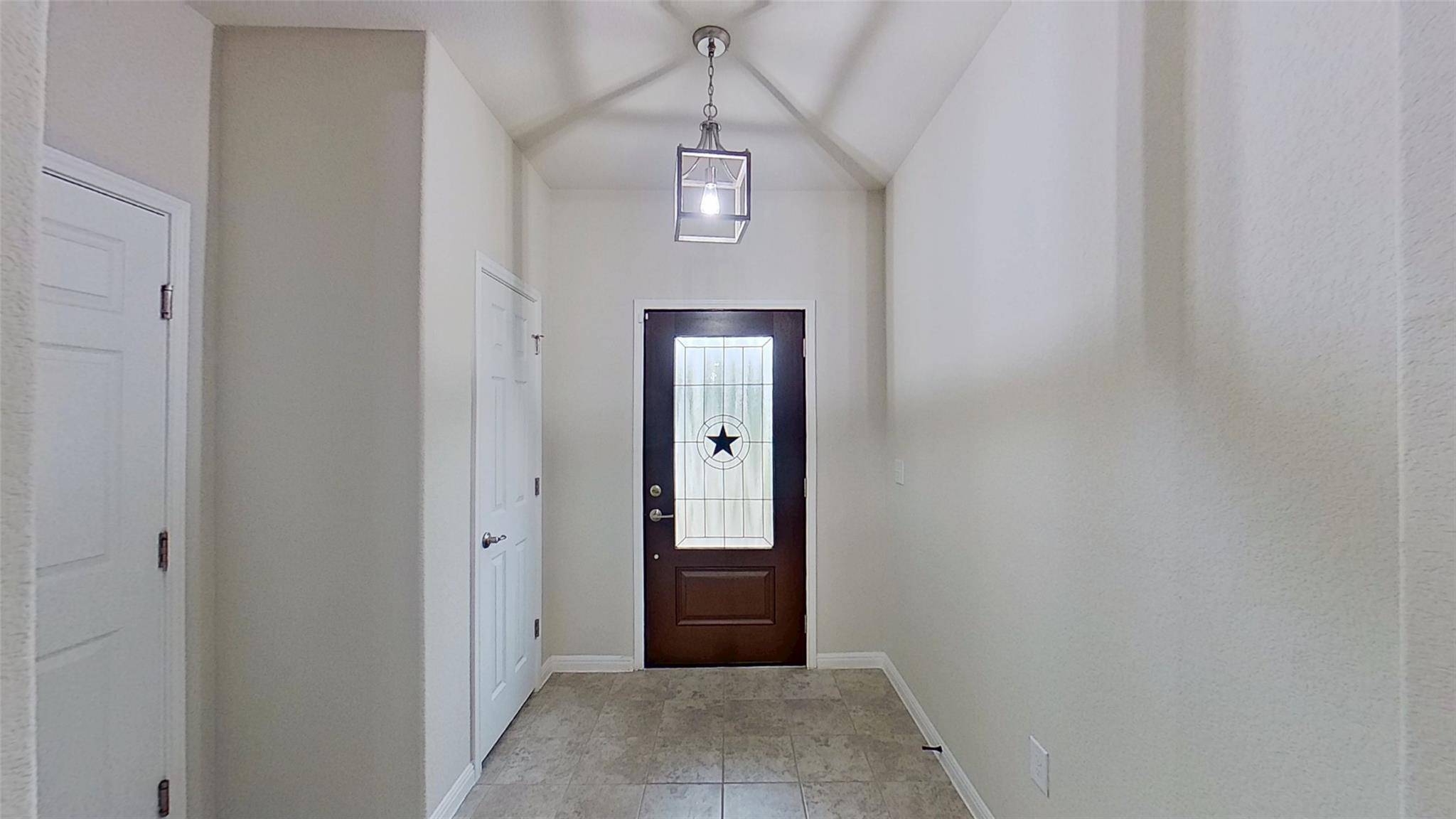 176 Mayney LN, Leander, TX 78641