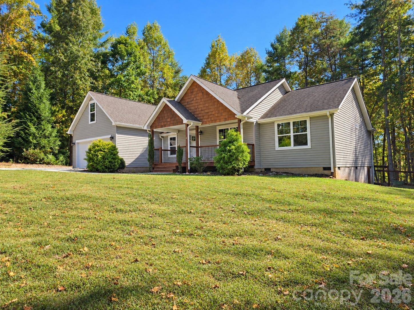 15 Tiki WAY, Candler, NC 28715