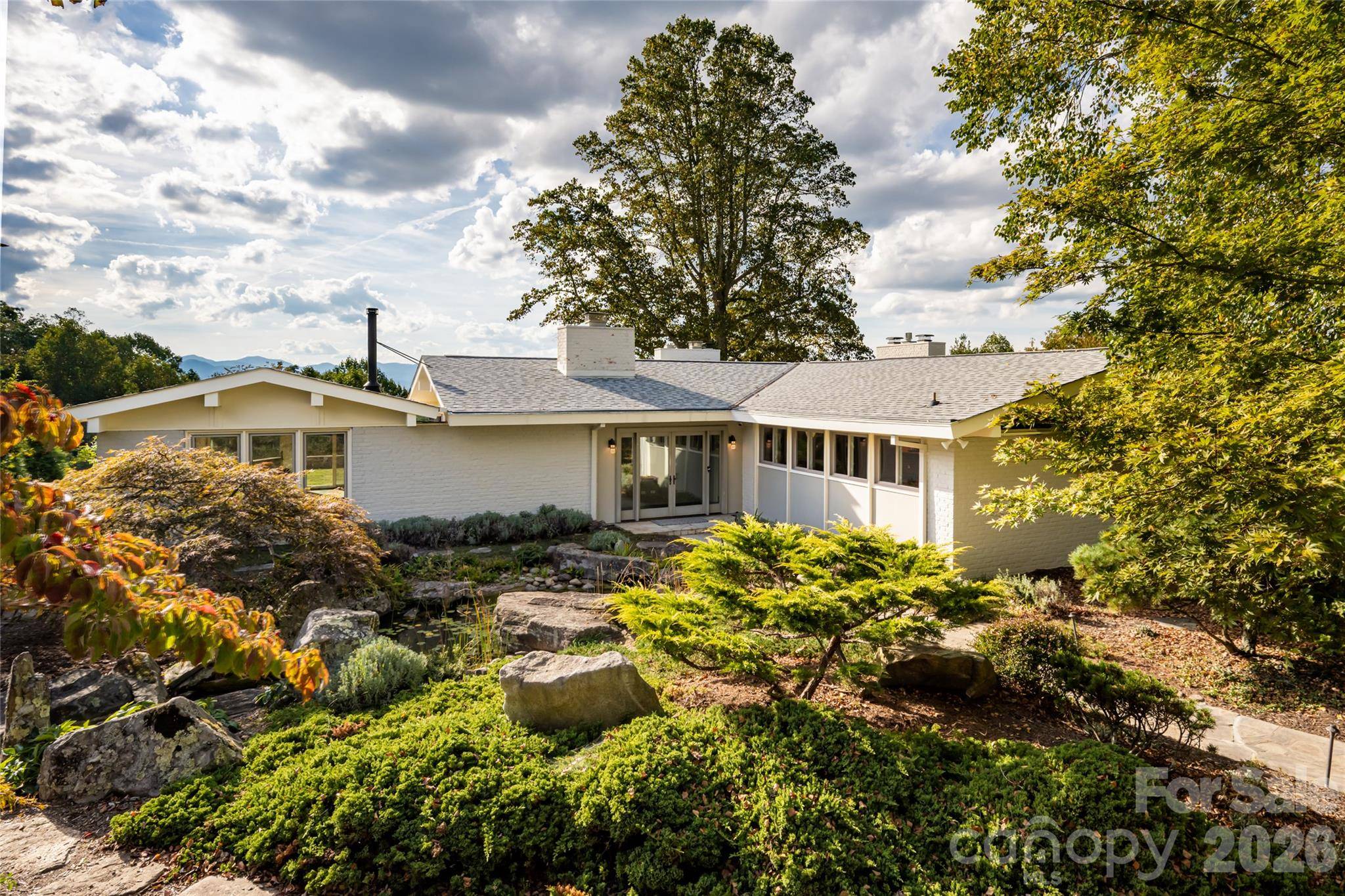 92 Horizon Hill RD, Asheville, NC 28804