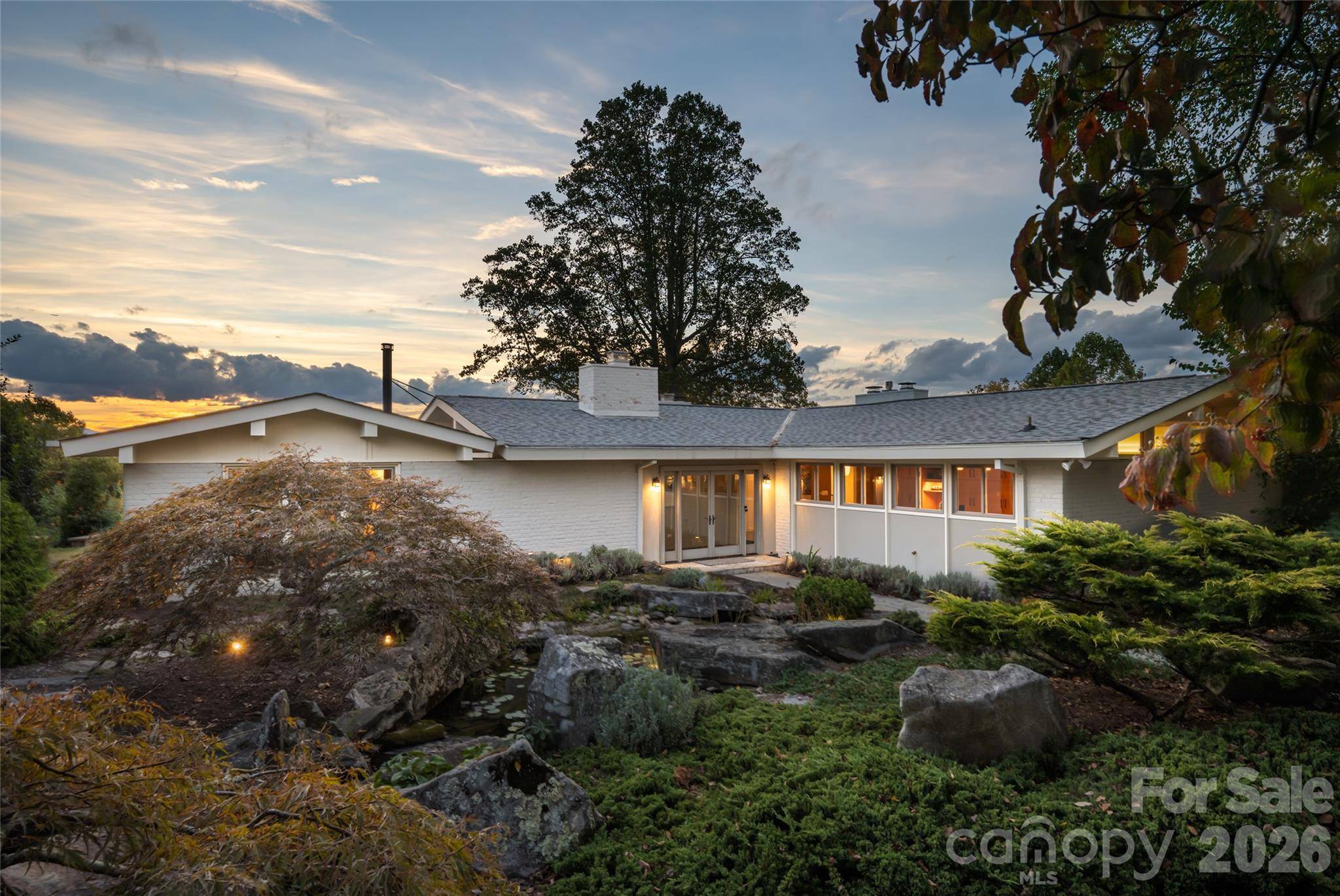92 Horizon Hill RD, Asheville, NC 28804