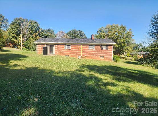 102 Garrison DR, Morganton, NC 28655