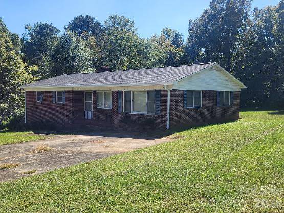 102 Garrison DR, Morganton, NC 28655