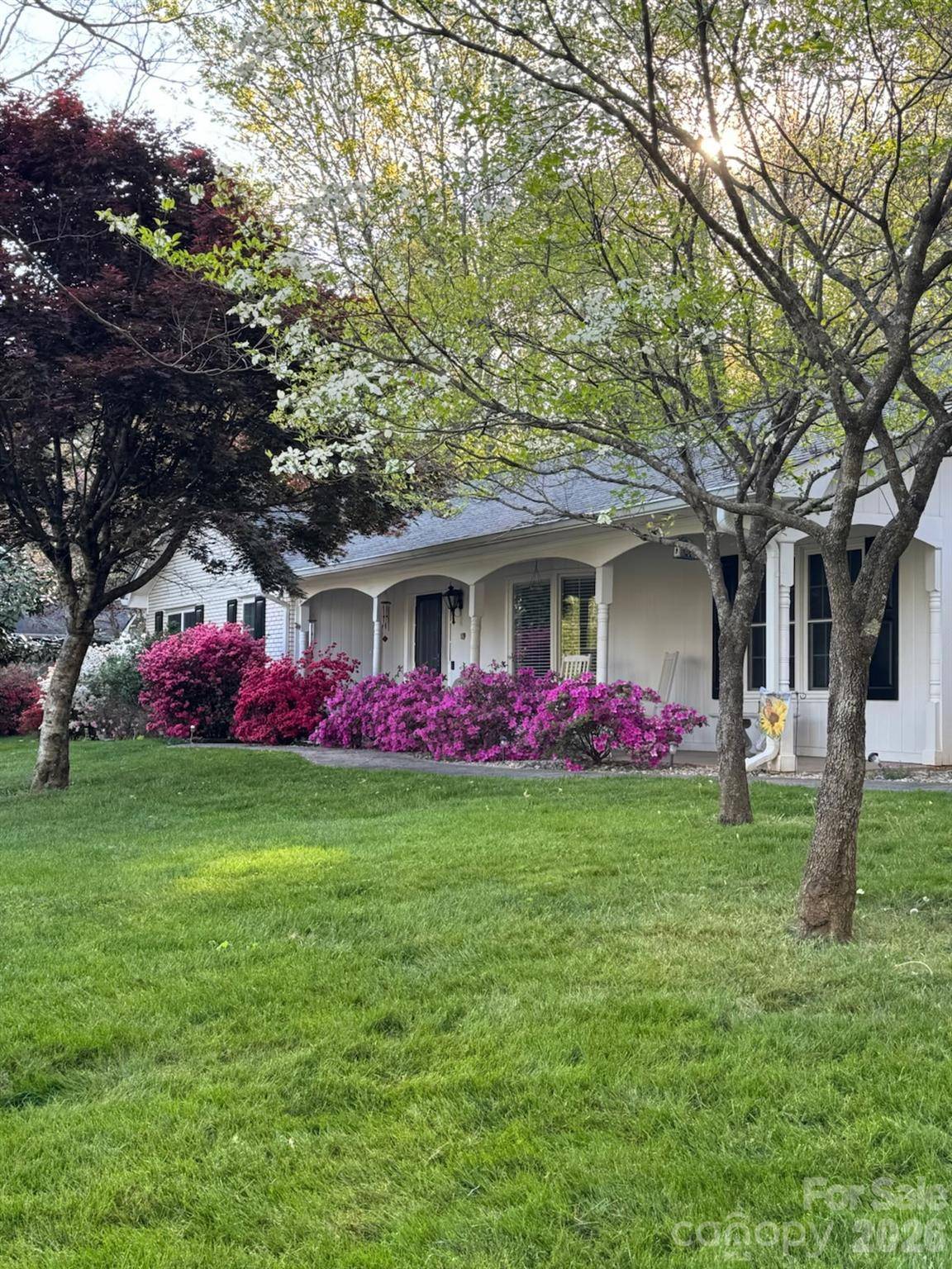 109 Yardley CT, Hendersonville, NC 28739