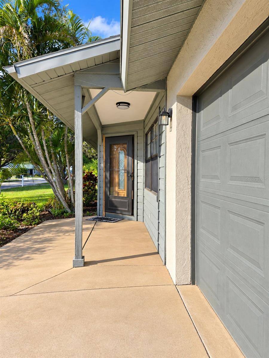1064 DEER HOLLOW BLVD, Sarasota, FL 34232