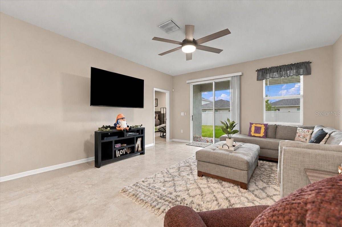4885 FOXGLOVE CIR, Lakeland, FL 33811