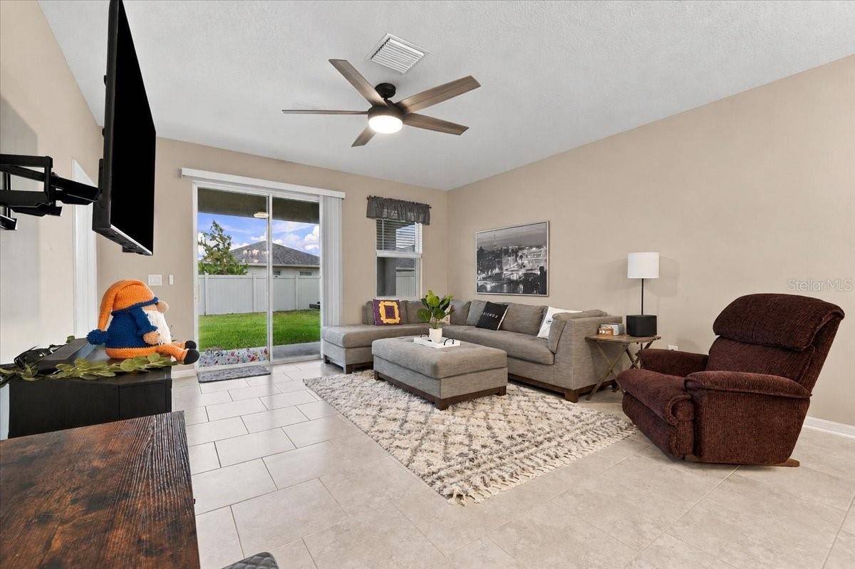 4885 FOXGLOVE CIR, Lakeland, FL 33811