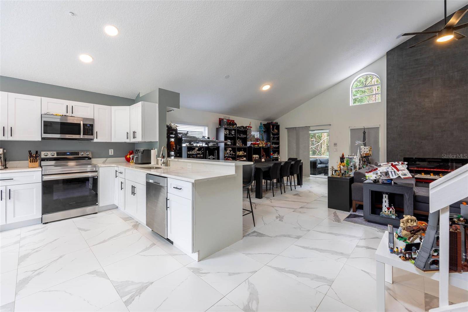 10720 SPRING BROOK LN, Orlando, FL 32825