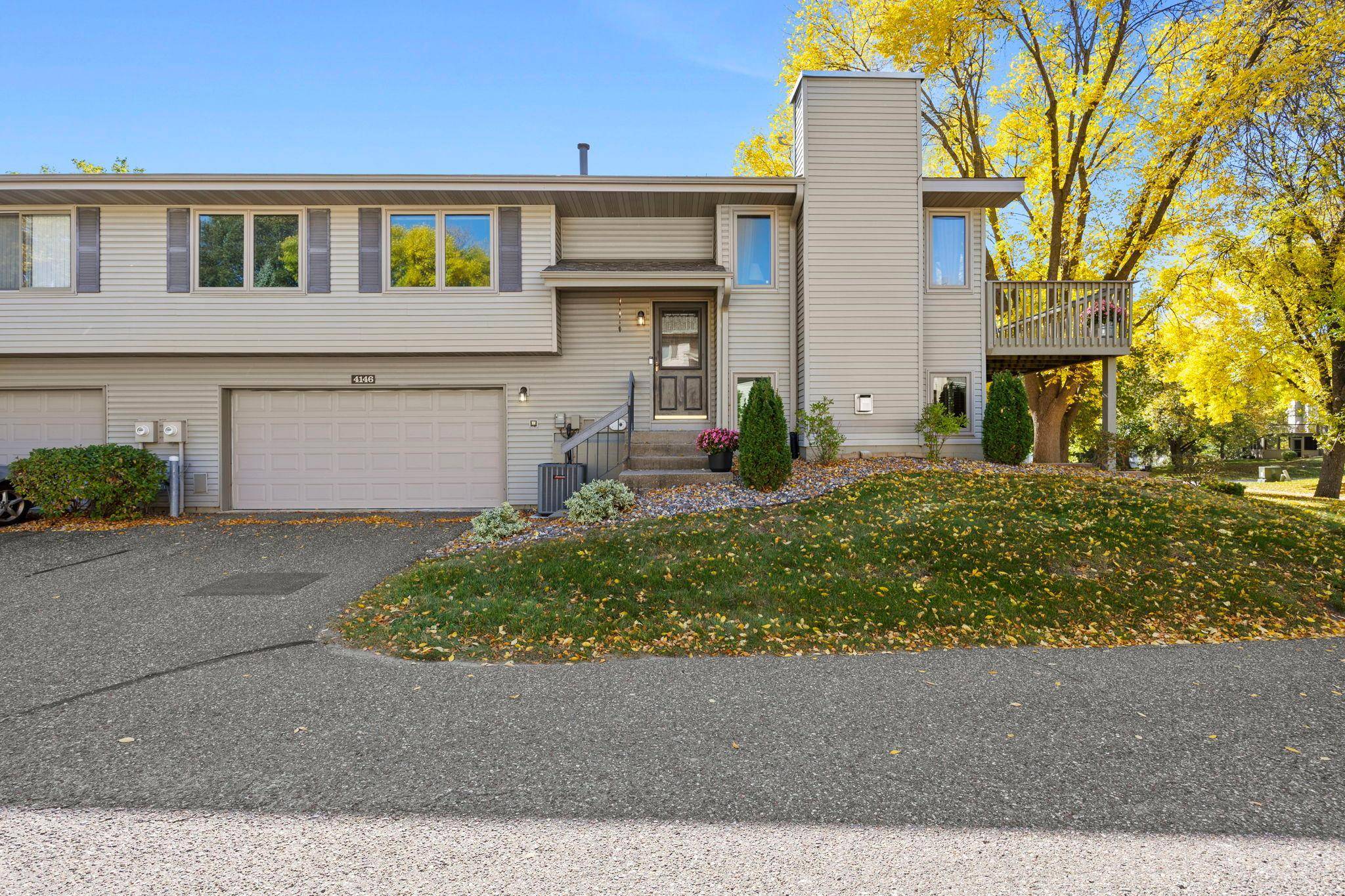 4146 Goldenrod LN N, Plymouth, MN 55441