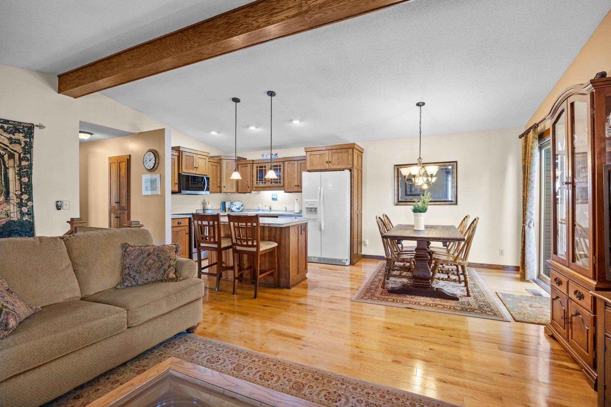 4146 Goldenrod LN N, Plymouth, MN 55441
