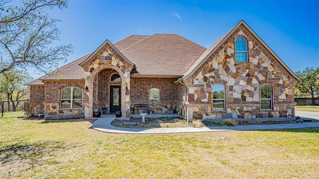 114 Woodlot Lane, Azle, TX 76020