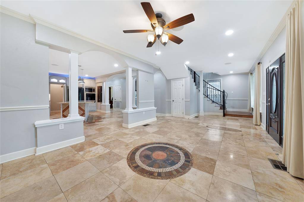 6303 E Grand Avenue, Dallas, TX 75223