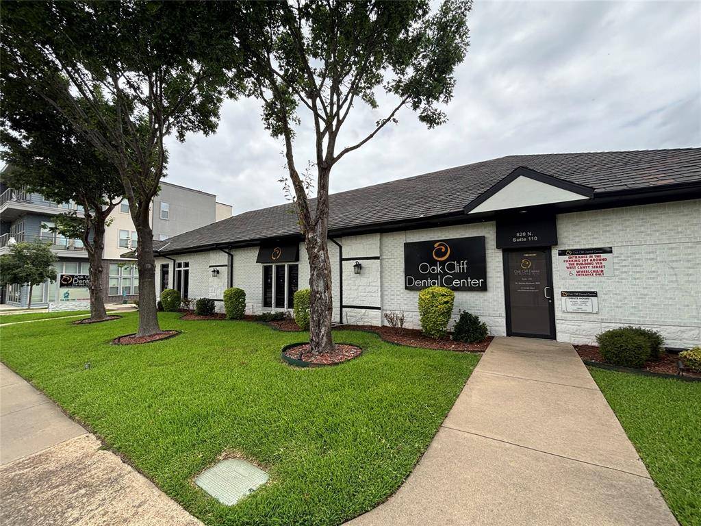 820 N Zang Boulevard, Dallas, TX 75208