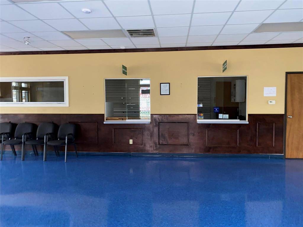 820 N Zang Boulevard, Dallas, TX 75208