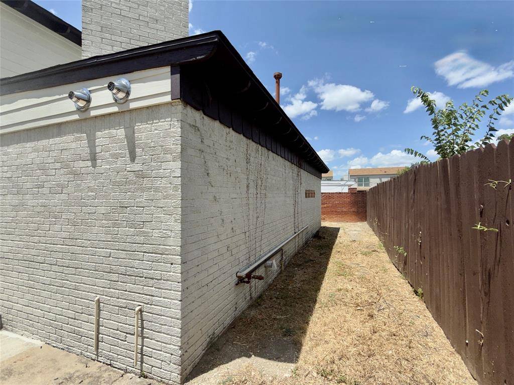 7629 Military Parkway, Dallas, TX 75227