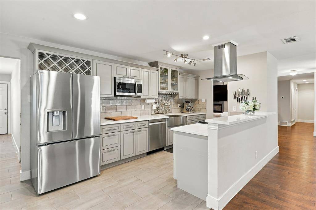 7721 El Padre Lane, Dallas, TX 75248