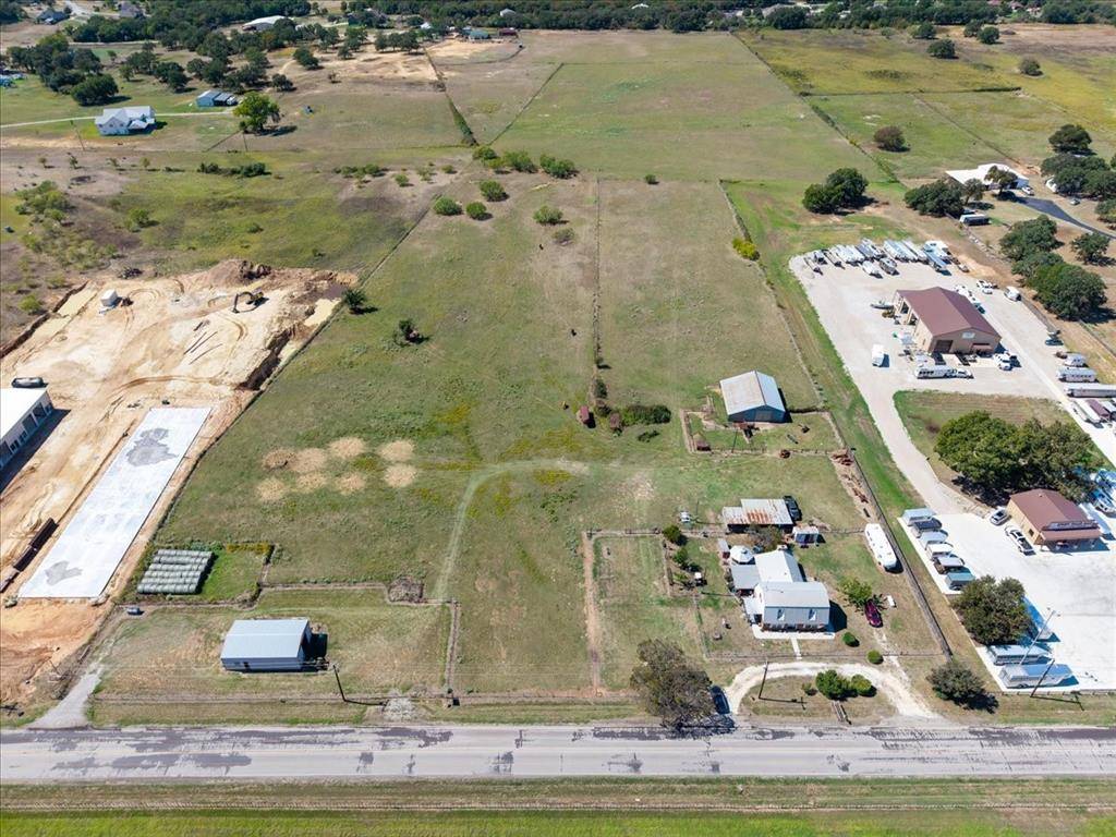 806 Dennis Road, Weatherford, TX 76087