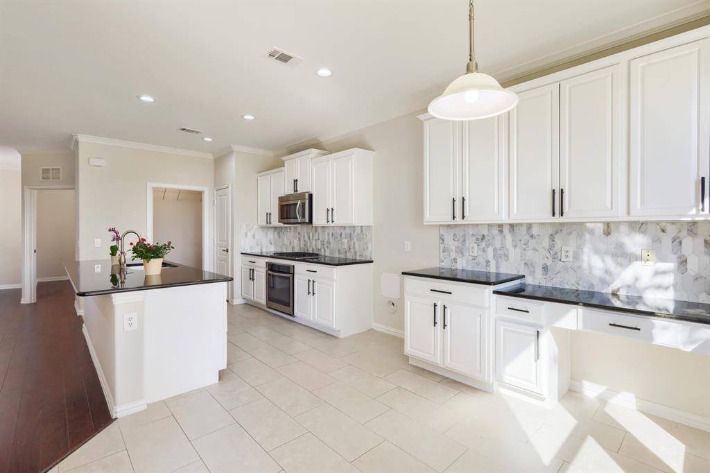 2501 Oyster Bay Drive, Frisco, TX 75036