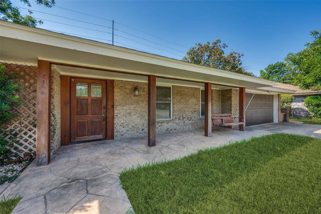 2400 W Lavender Lane, Arlington, TX 76013