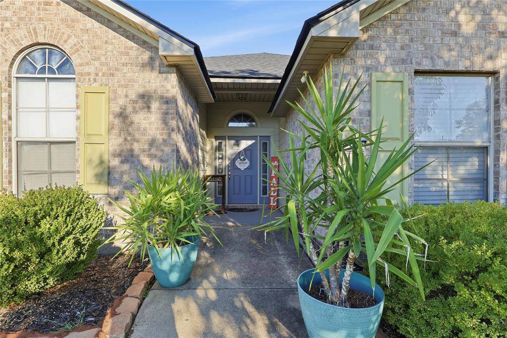 2302 Tallgrass Circle, Bossier City, LA 71111