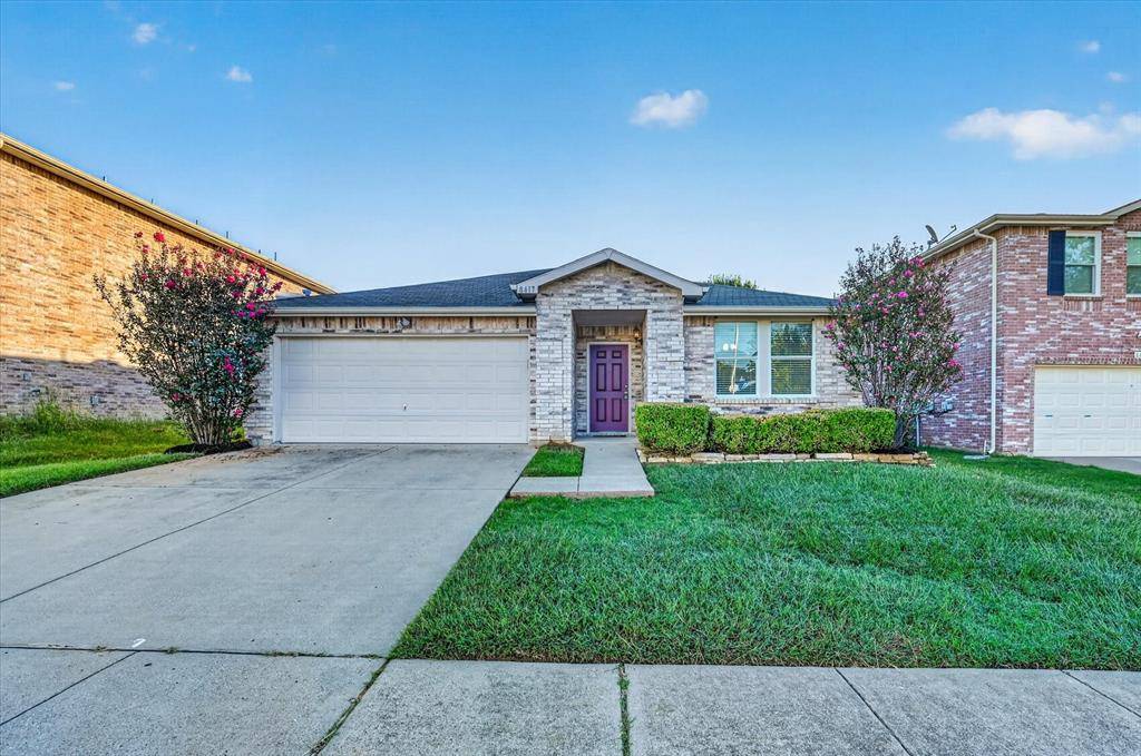 8417 Redheart Street, Arlington, TX 76002