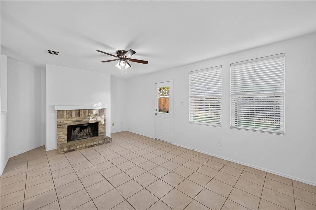 8417 Redheart Street, Arlington, TX 76002