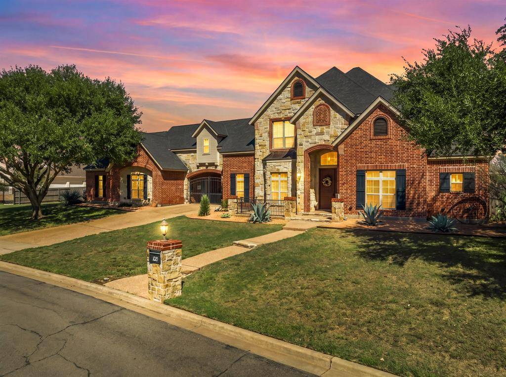1021 Cascade Trail, Mcgregor, TX 76657