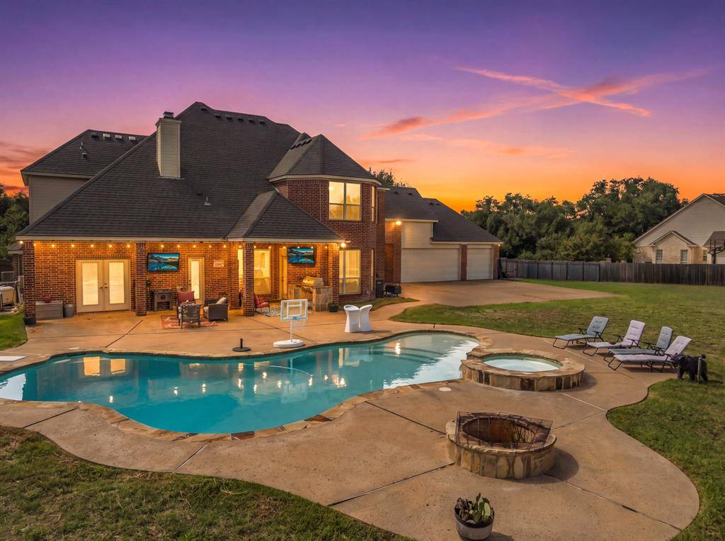 1021 Cascade Trail, Mcgregor, TX 76657