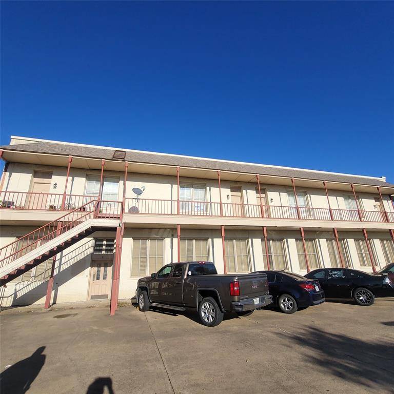 212 W Knox Street #2, Ennis, TX 75119