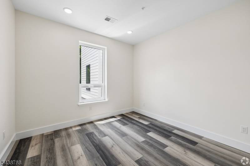 448 - 452 S Orange Ave #402, Newark City, NJ 07103