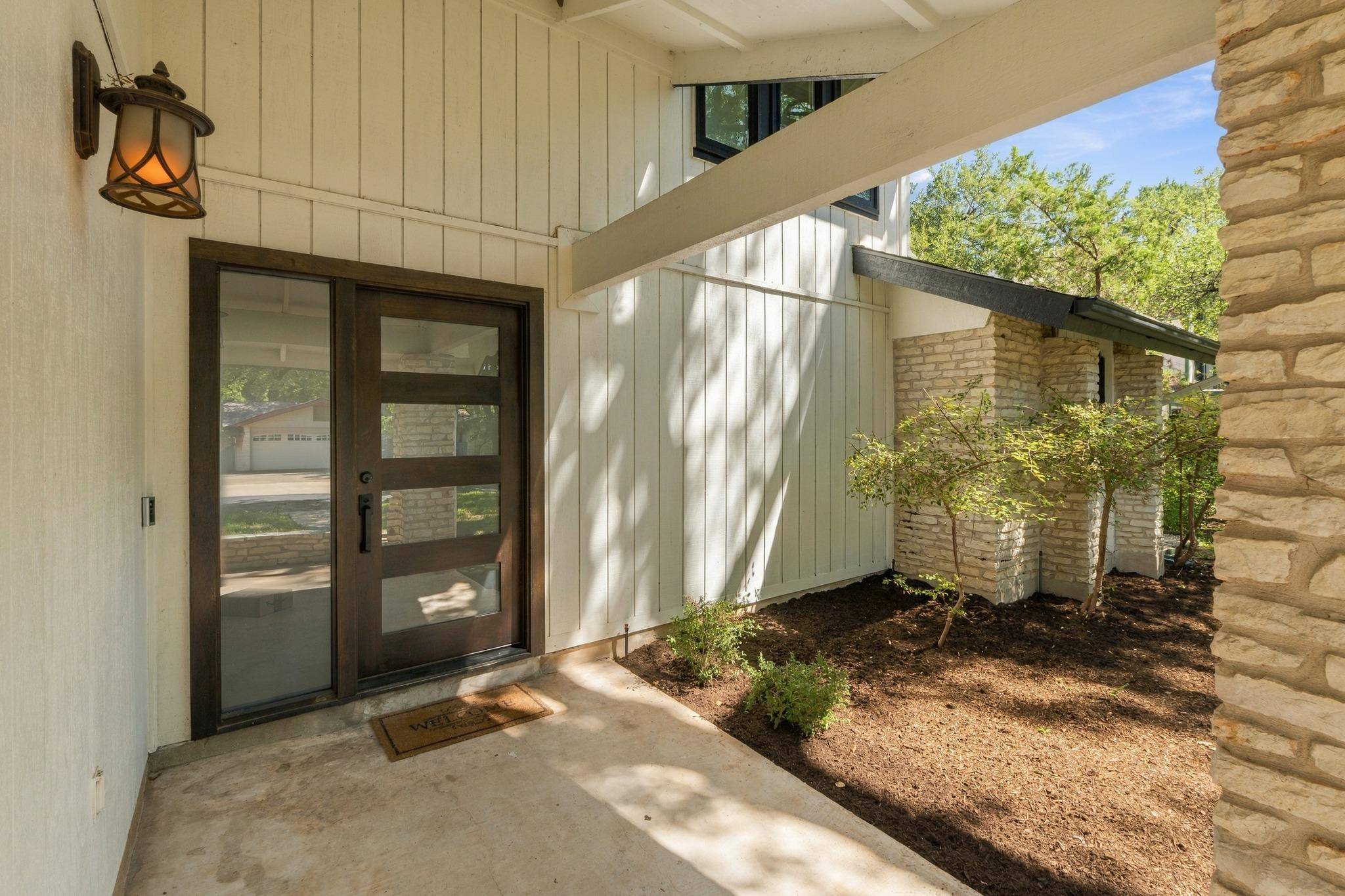 4004 Austin Woods DR, Austin, TX 78759