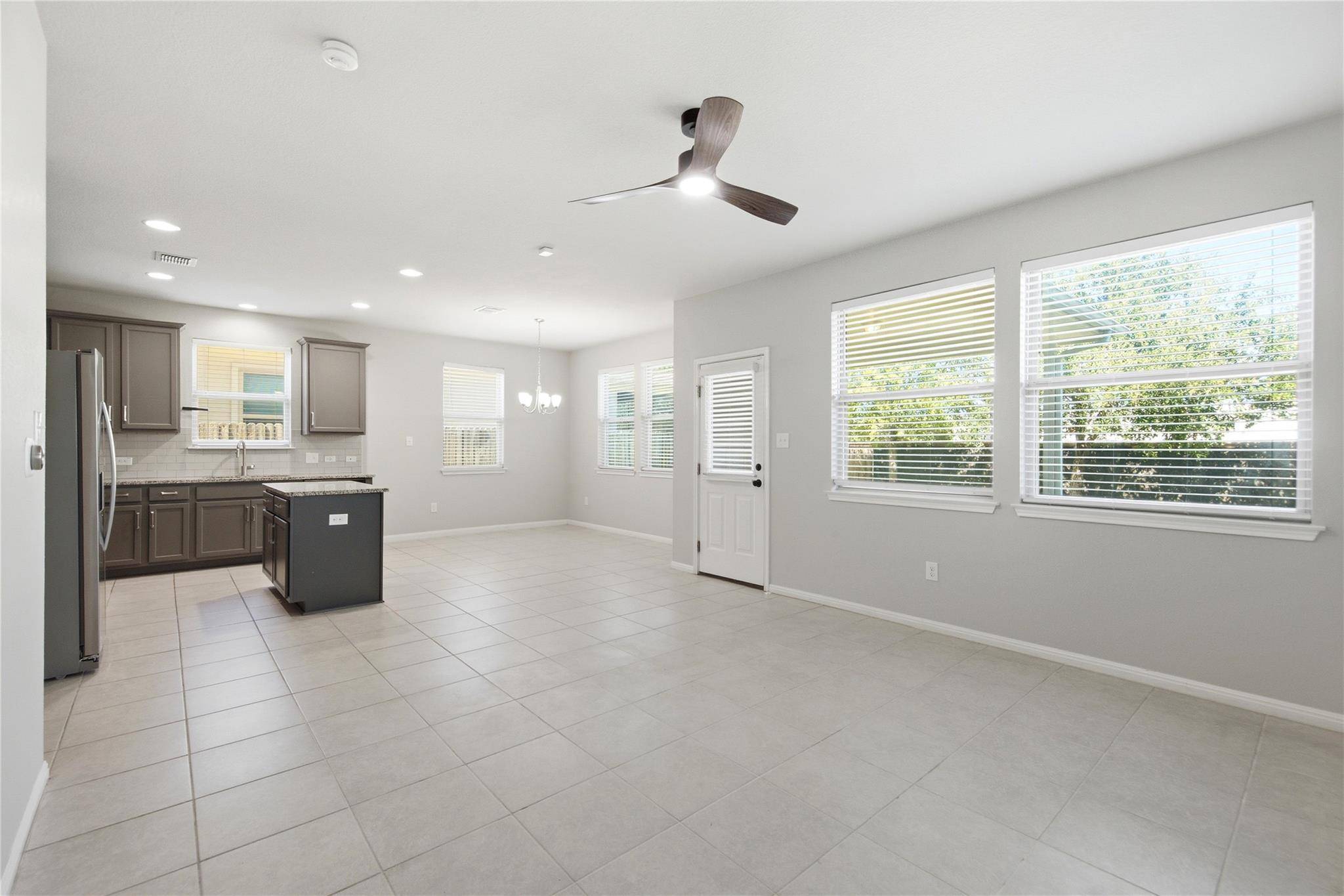 1214 Falconer WAY, Austin, TX 78748