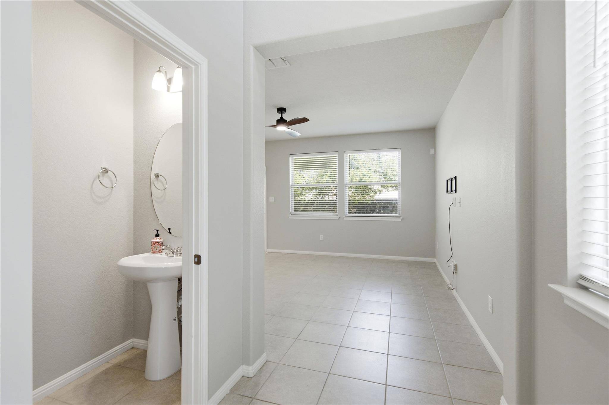 1214 Falconer WAY, Austin, TX 78748