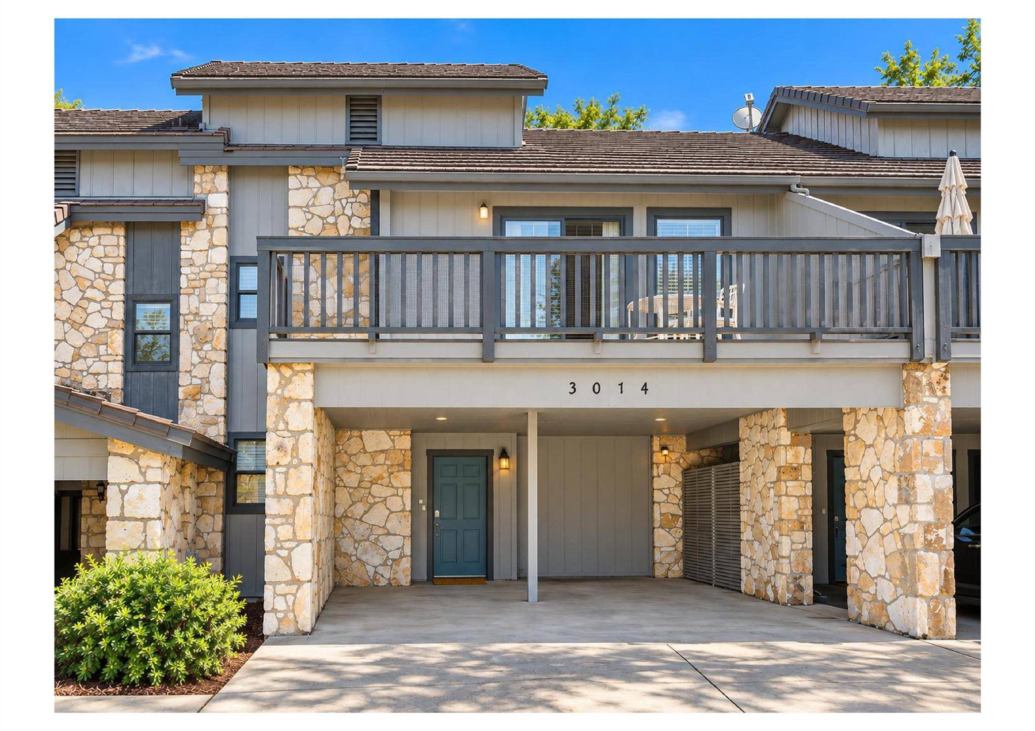 307 Crest VW #4, Horseshoe Bay, TX 78657