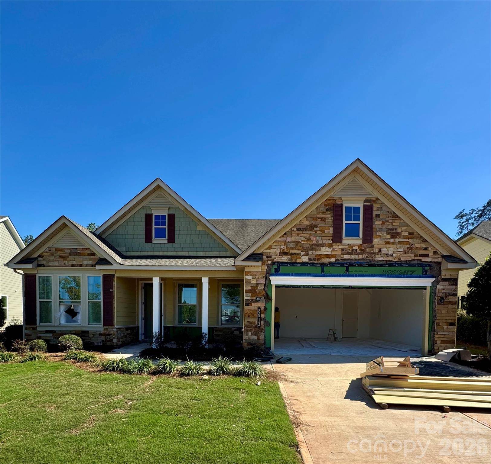8913 Silver Springs CT, Charlotte, NC 28215