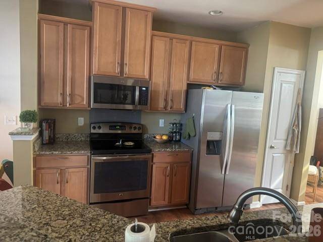 9506 Birkwood CT, Charlotte, NC 28278