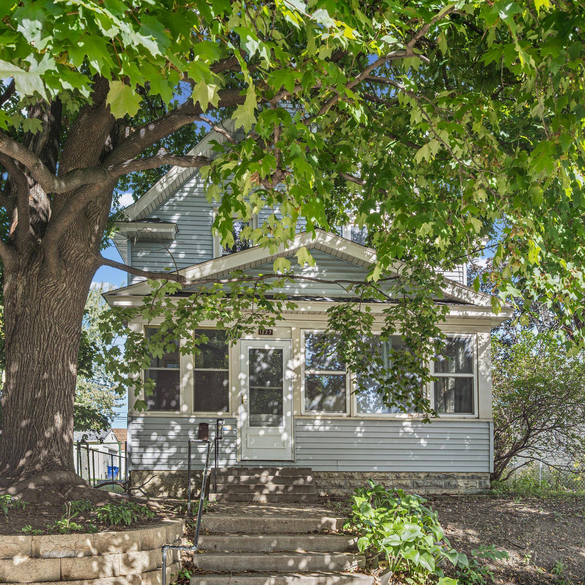 1227 Thomas AVE, Saint Paul, MN 55104