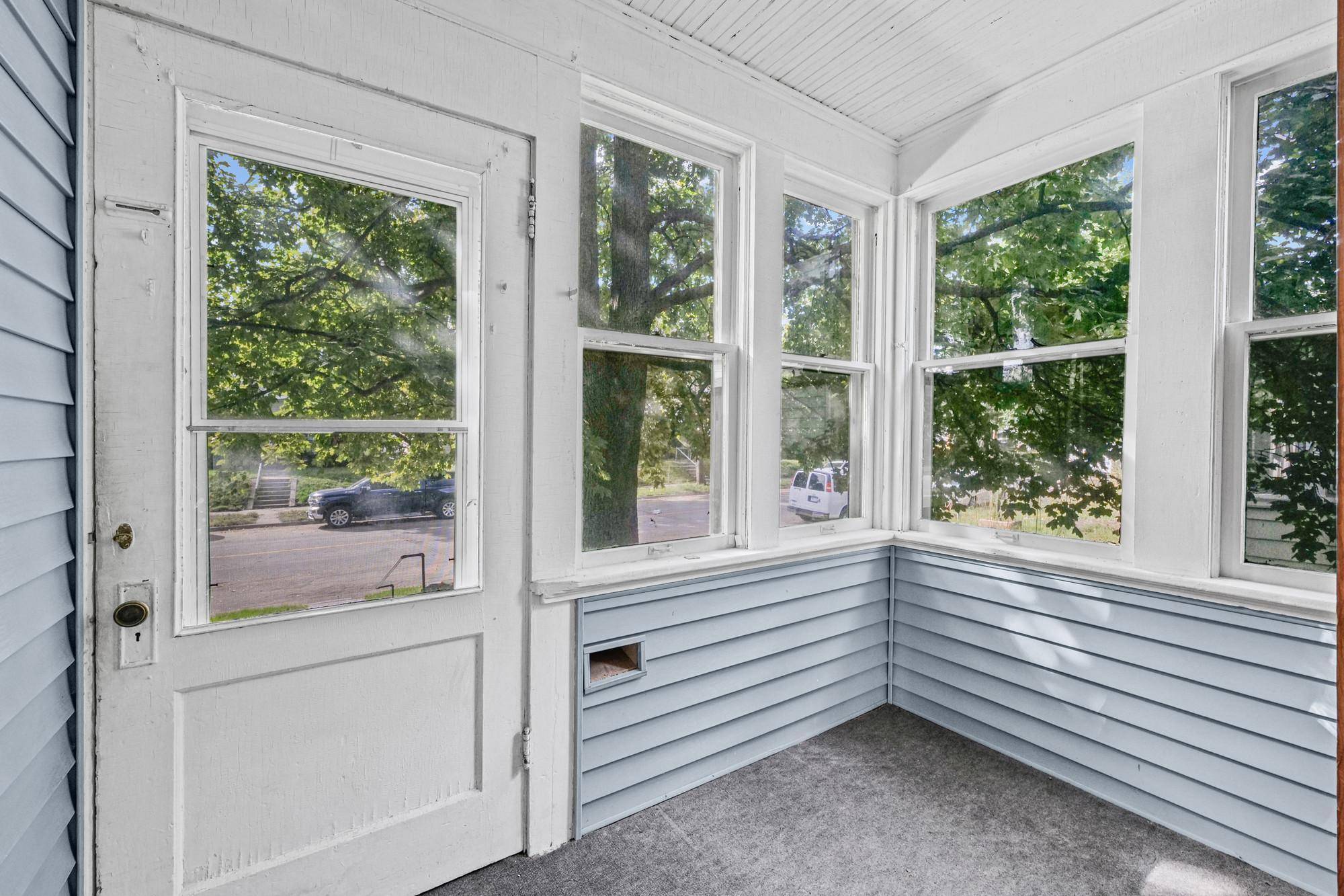 1227 Thomas AVE, Saint Paul, MN 55104