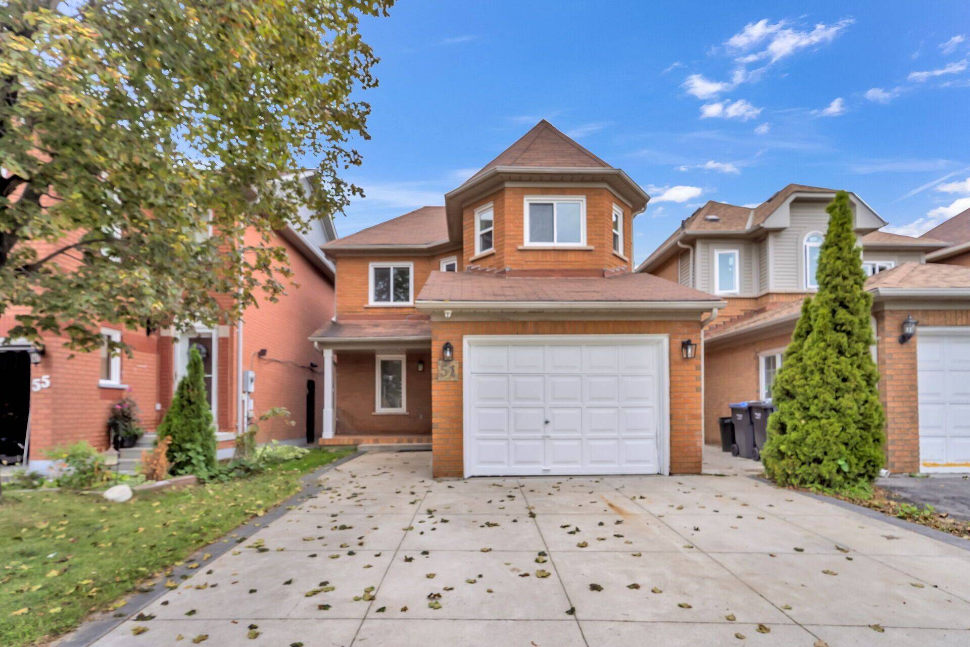 51 Blue Spruce ST, Brampton, ON L6R 1C4