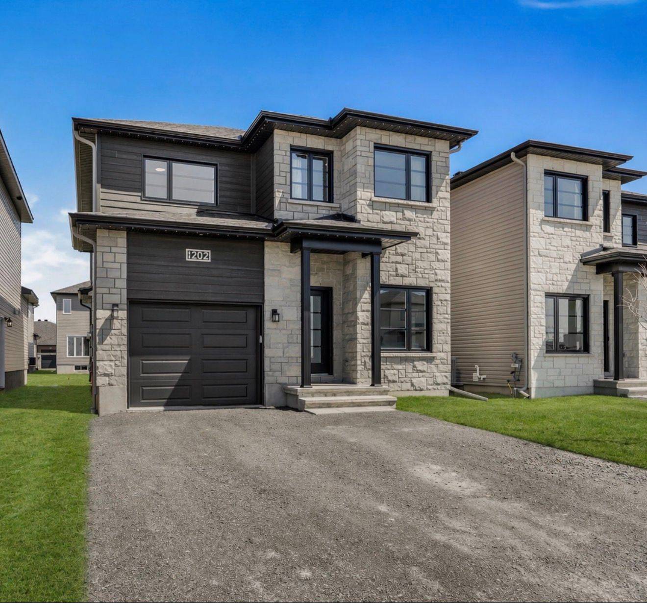 1202 Montblanc CRES, Russell, ON K0A 1W0