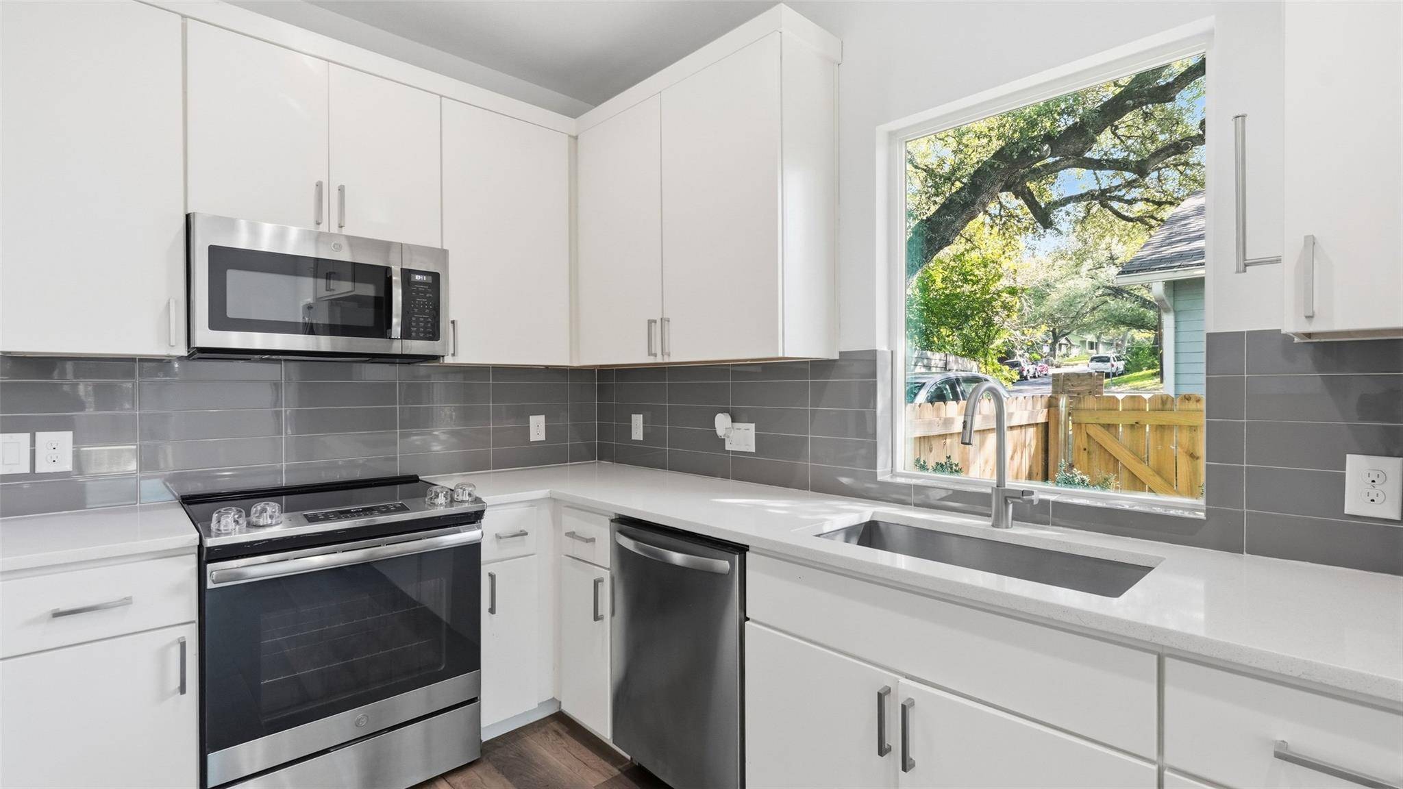 5000 Lansing DR #2, Austin, TX 78745