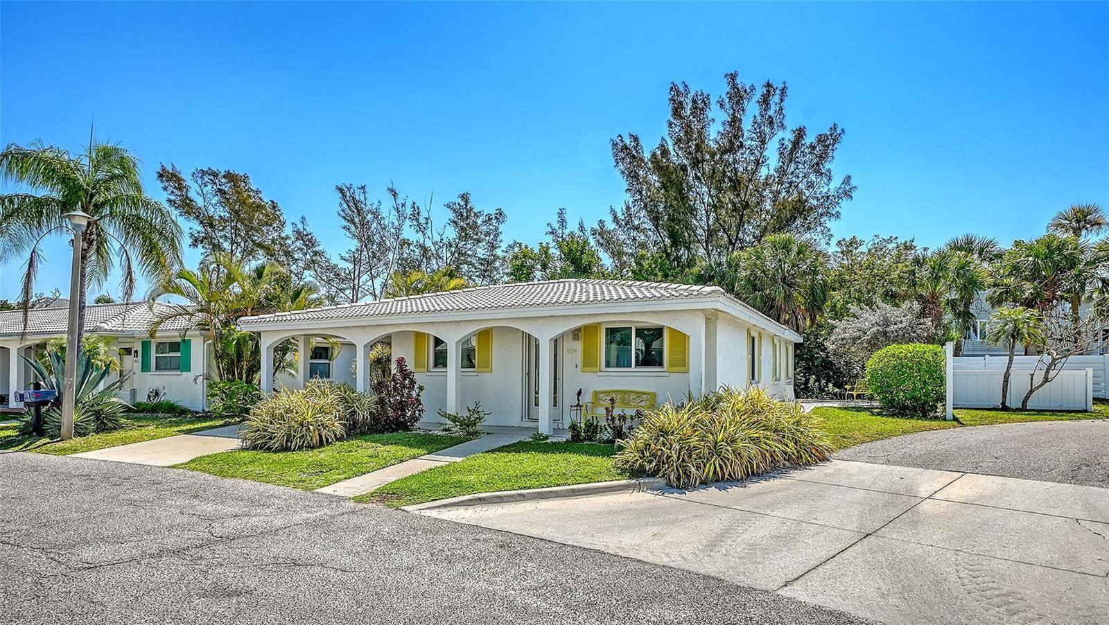 554 SPANISH DR S, Longboat Key, FL 34228