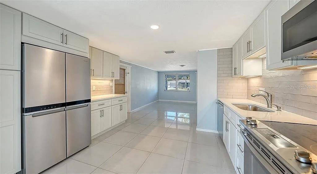 5529 NUTMEG AVE, Sarasota, FL 34231