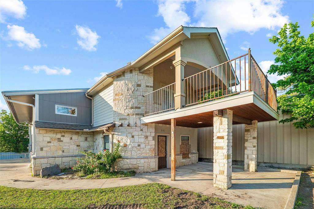 301 E Dallas Street, Hutchins, TX 75141