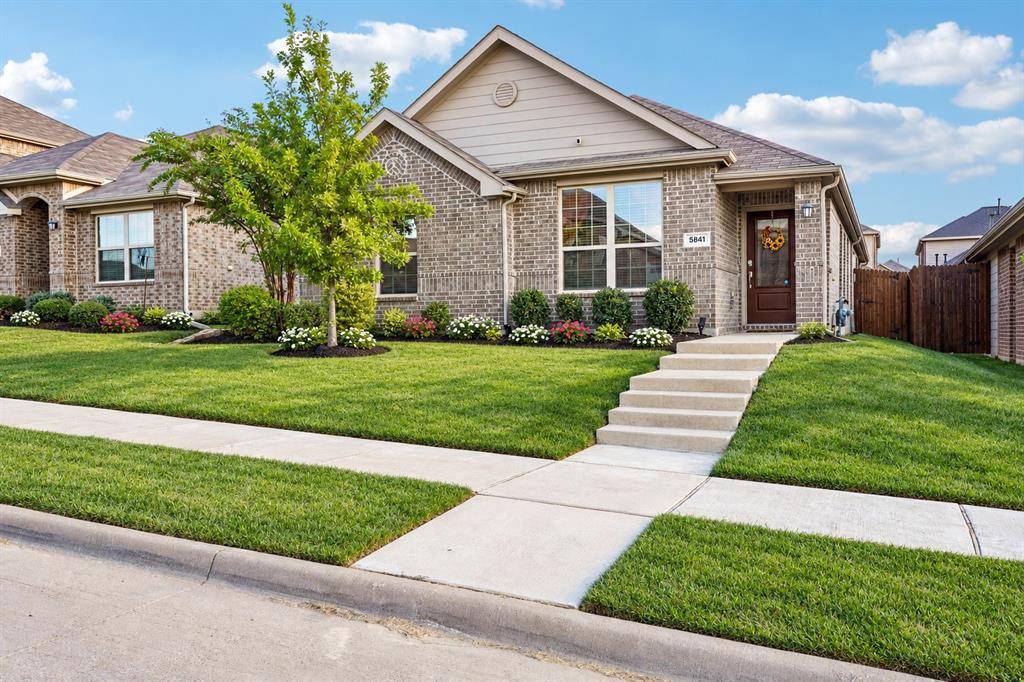 5841 Japonica Street, Fort Worth, TX 76123