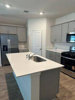 261 YELLOWSTONE DR, Kyle, TX 78640